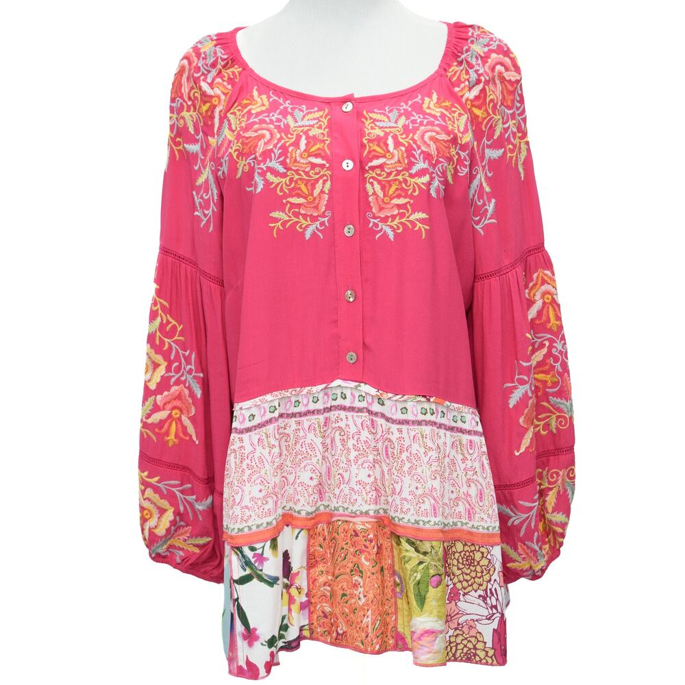 New John Mark Long Sleeve Pink Embroidered Tunic Size Large